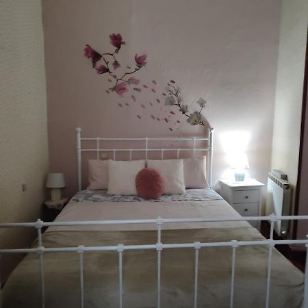 Habitacion Maravillosa En Apartamento Compartido Madrid Centro Luaran gambar