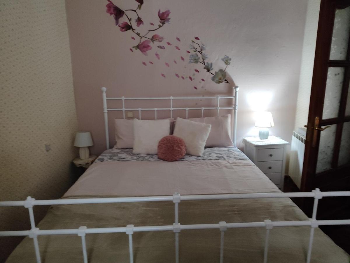 Habitacion Maravillosa En Apartamento Compartido Madrid Centro Luaran gambar