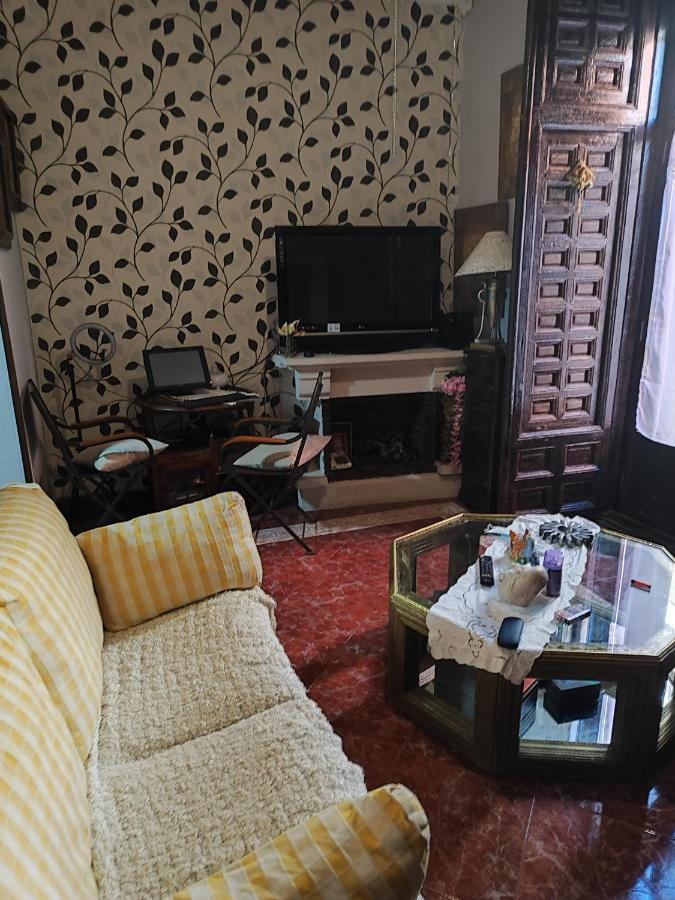 Habitacion Maravillosa En Apartamento Compartido Madrid Centro Luaran gambar