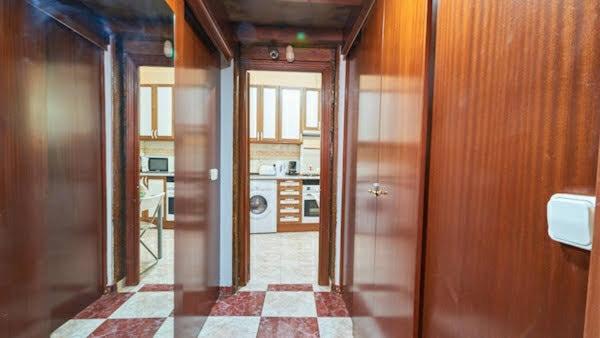 Habitacion Maravillosa En Apartamento Compartido Madrid Centro Luaran gambar